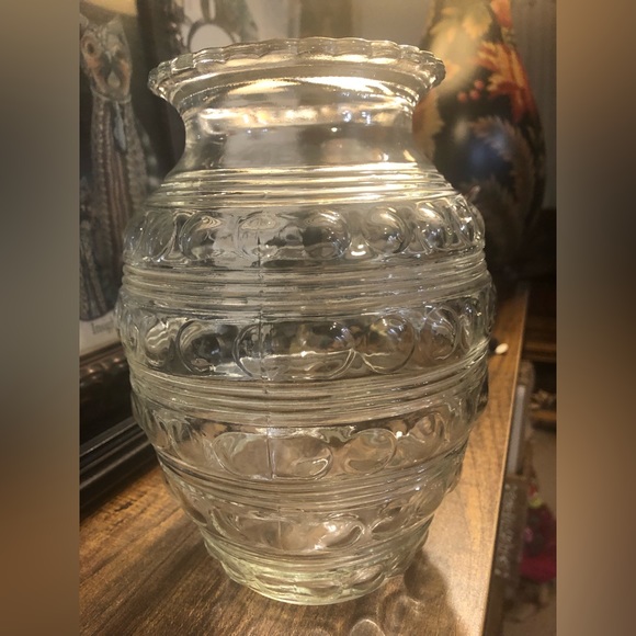 Vintage Clear Glass Vase - Picture 3 of 8